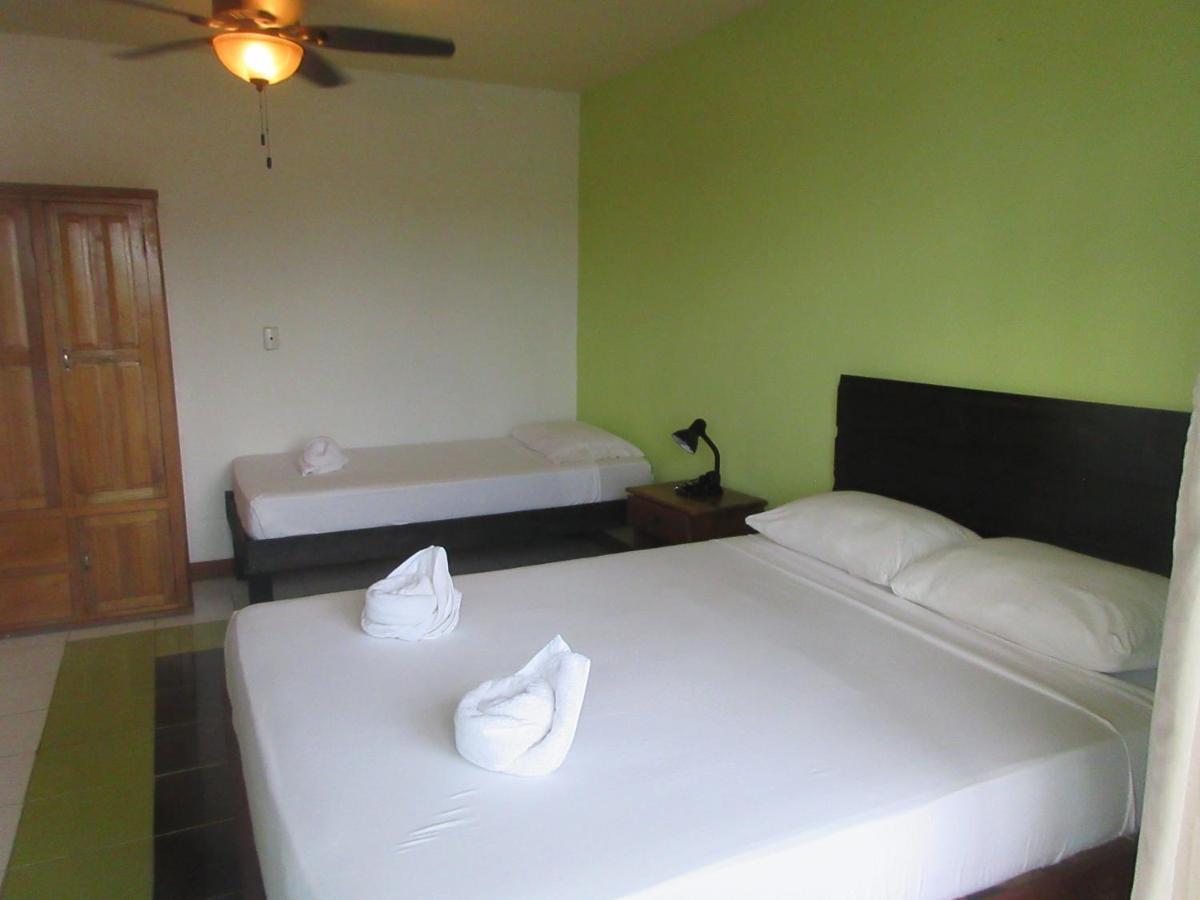 Hotel Los Balcones Over Seas Bocas Town Exterior foto