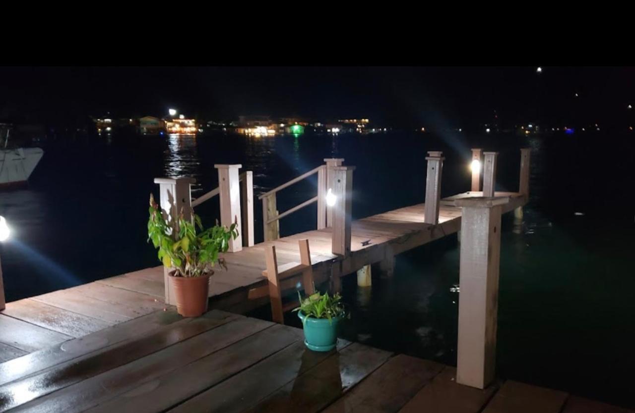 Hotel Los Balcones Over Seas Bocas Town Exterior foto