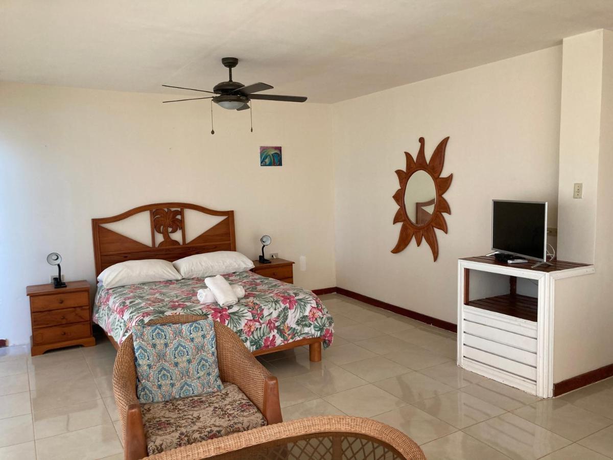 Hotel Los Balcones Over Seas Bocas Town Exterior foto